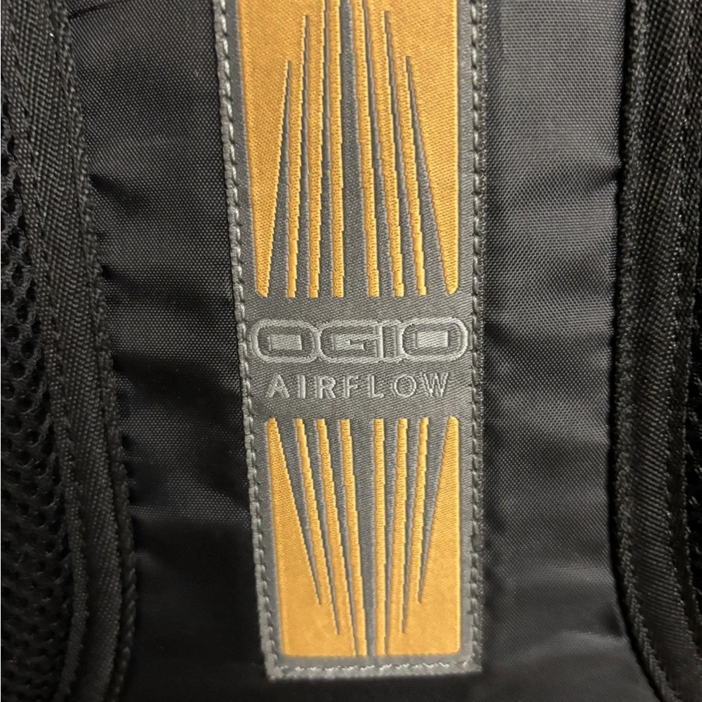 OGIO AXEL LSPTOP BACKPACKCK